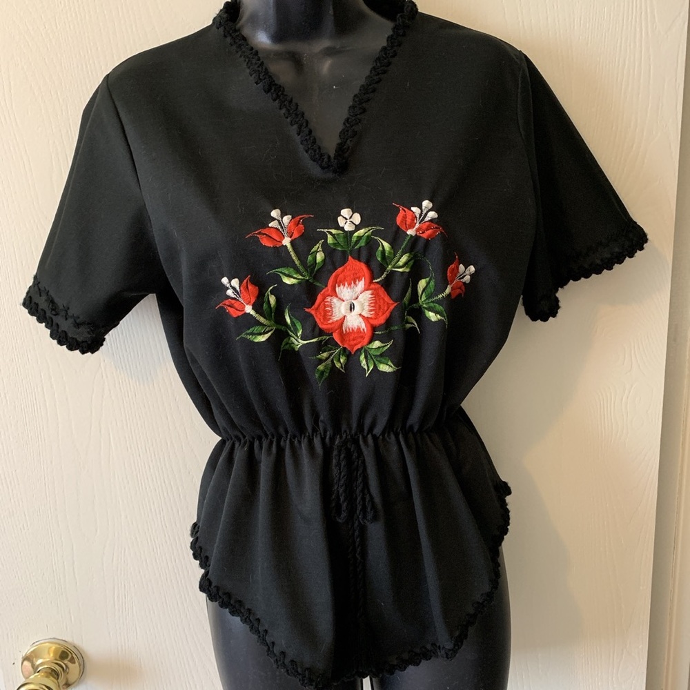 Black Floral Top!